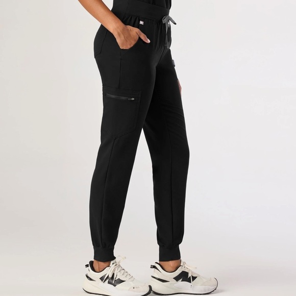 Figs Pants - Figs Women’s Black Zamora Jogger Scrub Pants | Size XSP